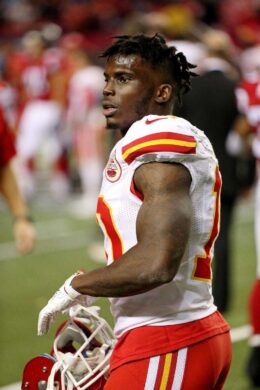 Background Tyreek Hill Wallpaper